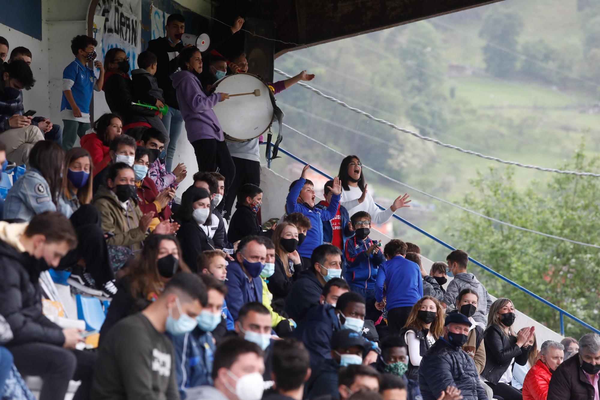 Las mejores imágenes de la jornada de Tercera División: Ceares y Llanera sacan un billete a Segunda RFEF