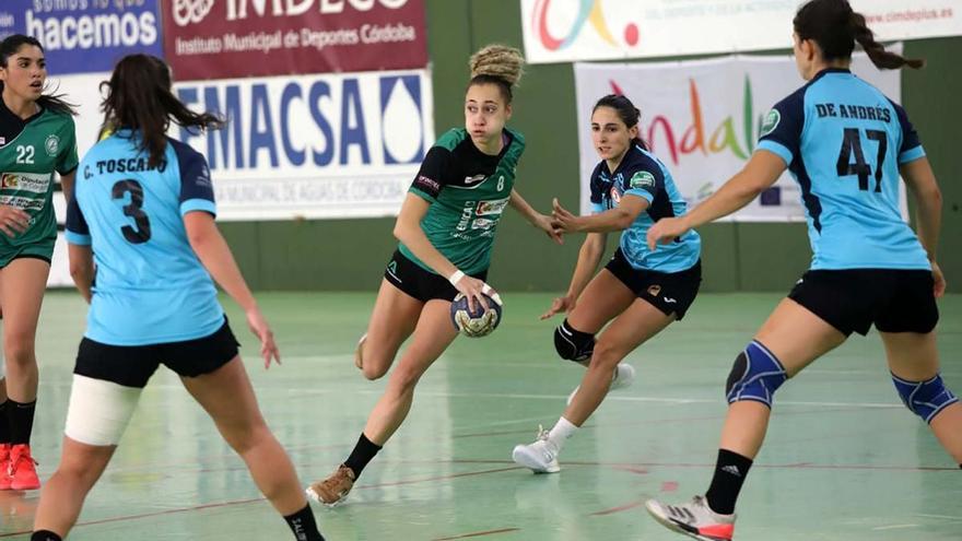 La argentina Camila Bonazzola, en un partido del Adesal en La Fuensanta esta temporada.