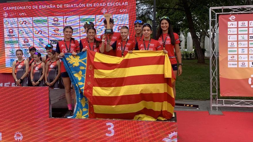 Podio de la Selección Valenciana en el Campeonato de España de Triatlón