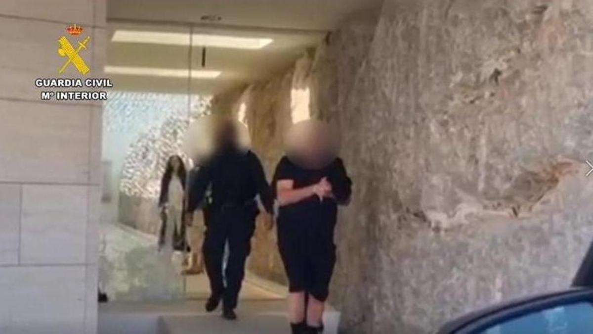La Guardia Civil de Eivissa, junto con la Polizei Alemana, ha detenido a un hombre alemán de 62 años