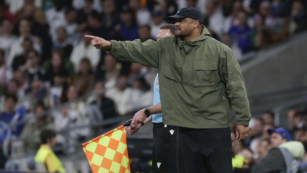El entrenador del Bayern de Múnich, Vincent Kompany, durante el encuentro correspondiente a la ida de los cuartos de final de la Liga de Campeones