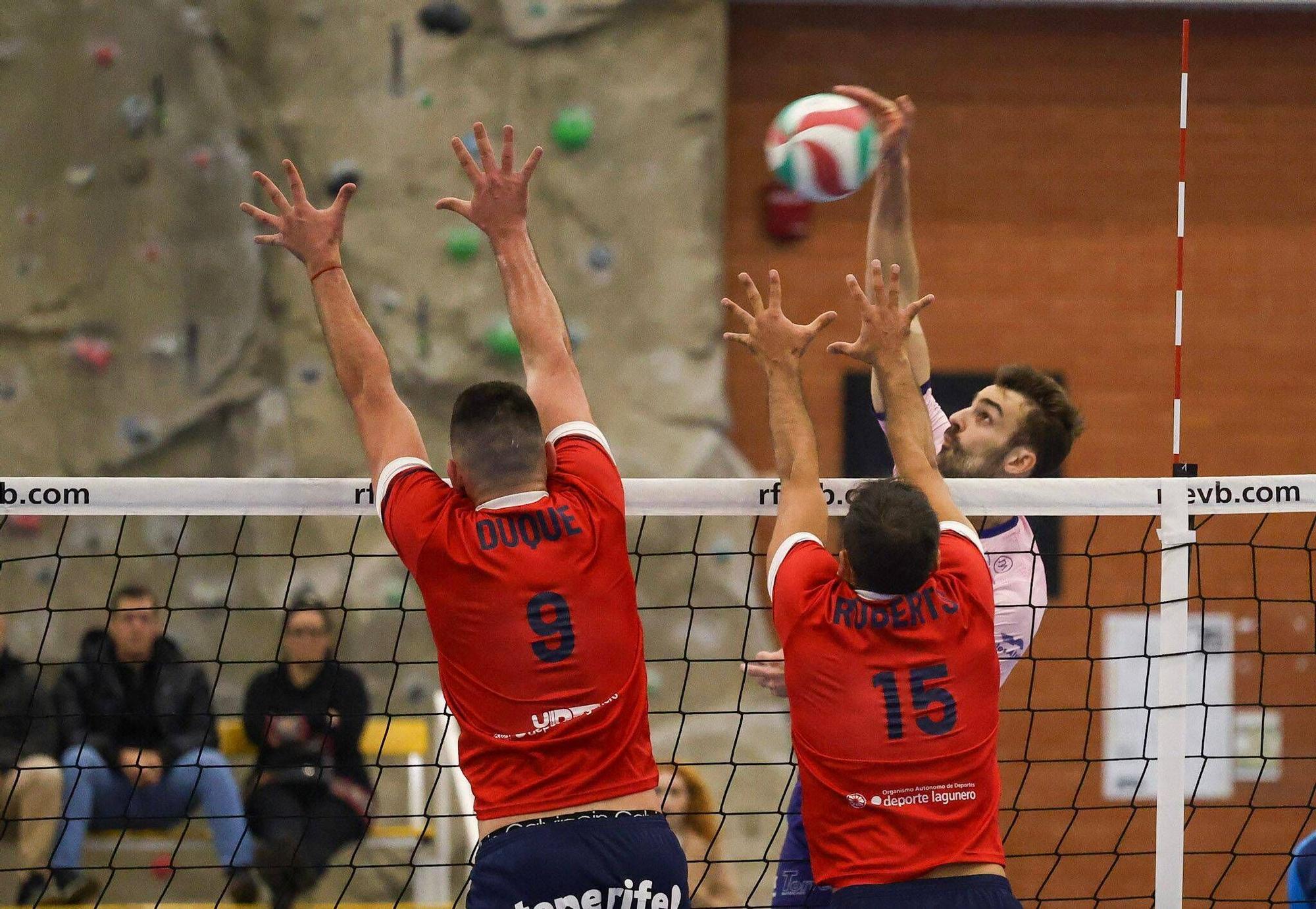 Partido del UPV Léleman Conqueridor ante el Cisneros Alter Tenerife (2-3)