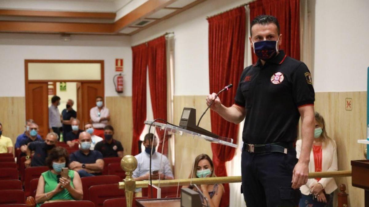 El nuevo jefe de bomberos de Córdoba toma posesión de su cargo al frente del SEIS