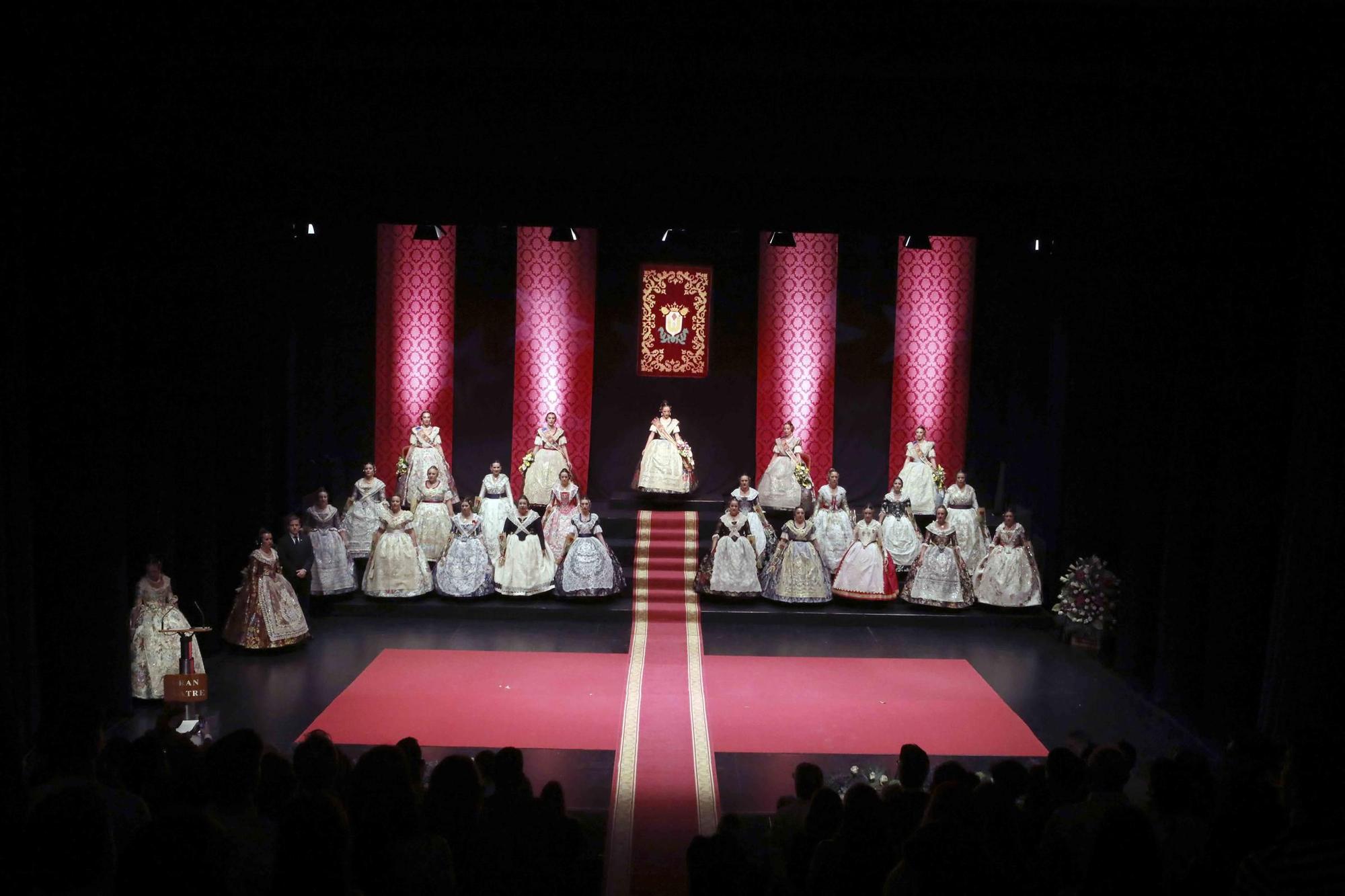 Así fueron las presentaciones de las falleras mayores de Xàtiva