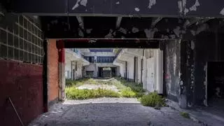 Los Docks del Puerto se asoman a la ruina a la espera de un uso público