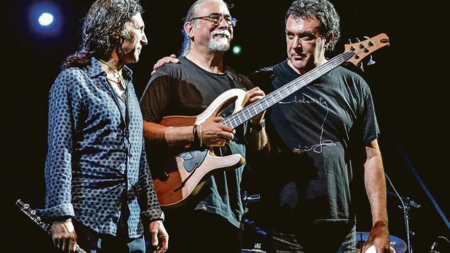 Jorge Pardo, Carles Benavent y Tino di Geraldo.