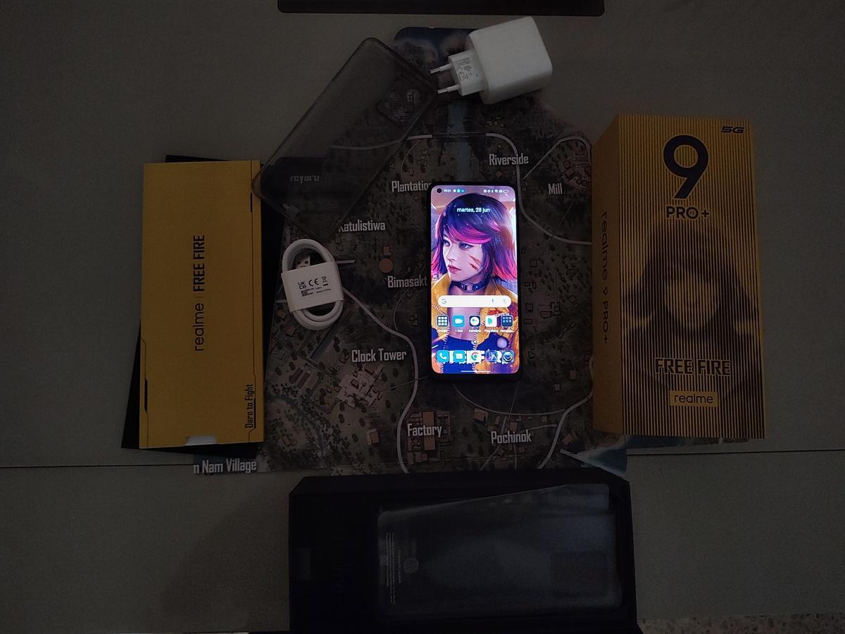 Teléfono Celular Realme 9 Pro+ FreeFire Edition