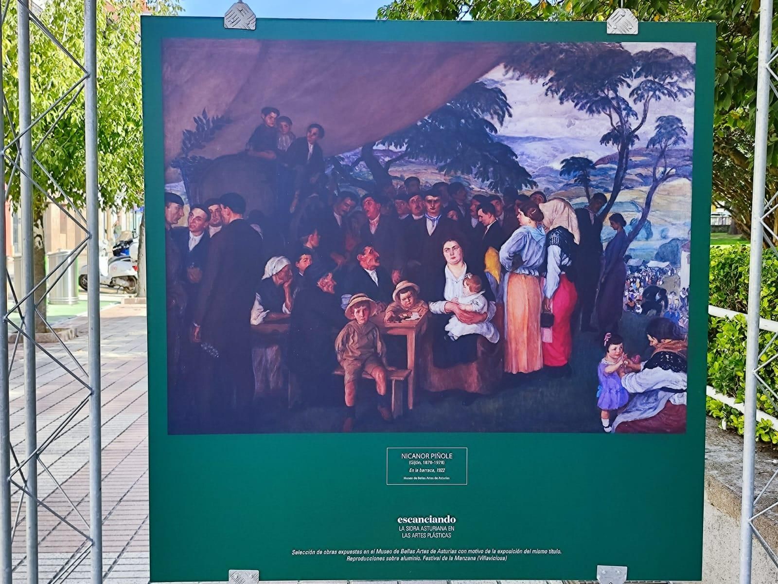La sidra a través del arte: así es la exposición que toma las calles de Villaviciosa