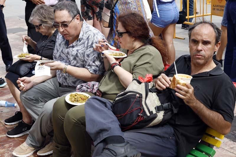 València celebra el Día de la Paella