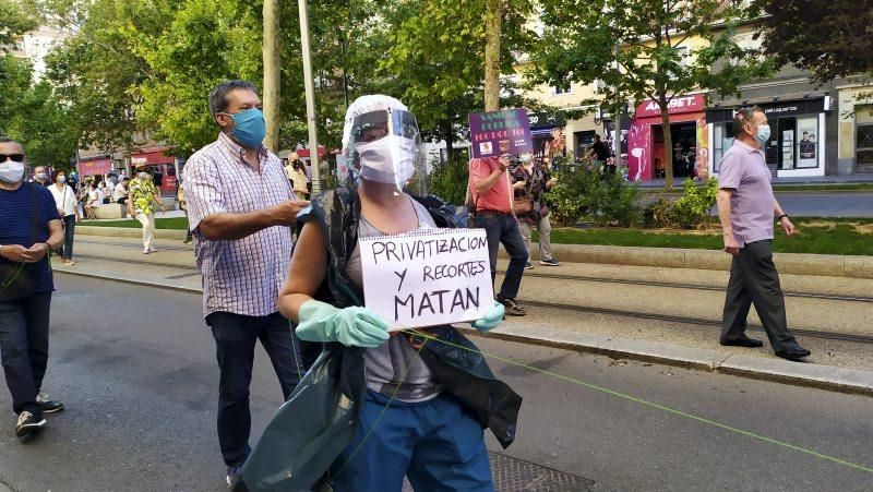 Manifestación en contra del hospital privado