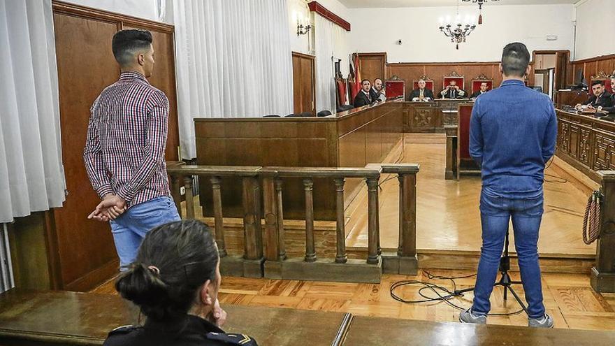 Tres años y medio de prisión para el joven que apuñaló a otro en el carnaval de Badajoz