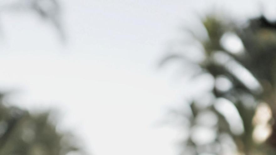 Gerardo Muñoz, en el centro de Alicante