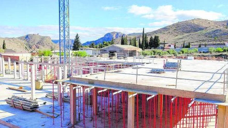 La residencia se levanta junto al Camino del Baldío y la gestión será a través de una fundación municipal. | SANTIAGO CABELLO