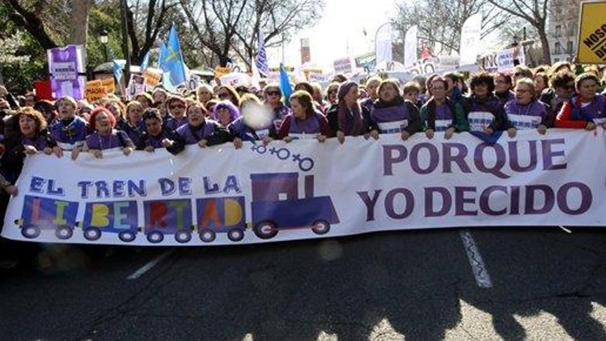 Miles de personas en Madrid contra la ley del aborto