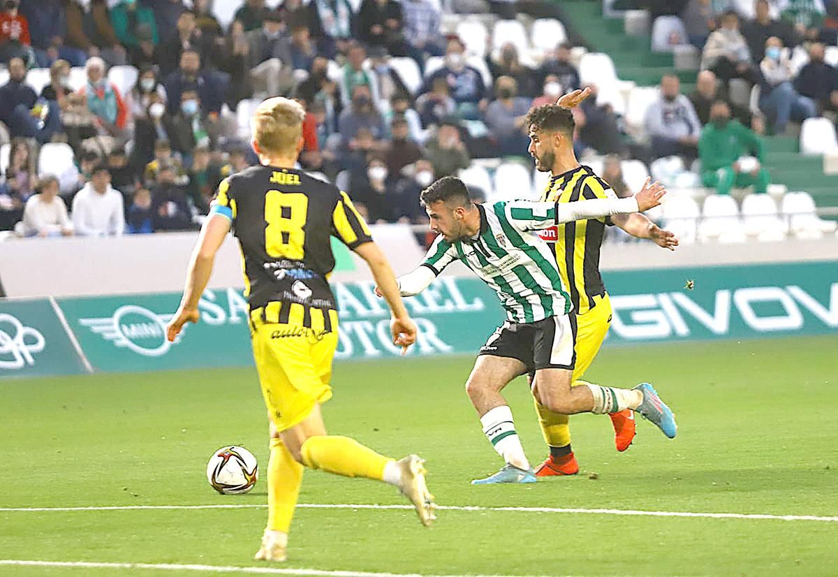 Las imágenes del Córdoba CF - San Roque