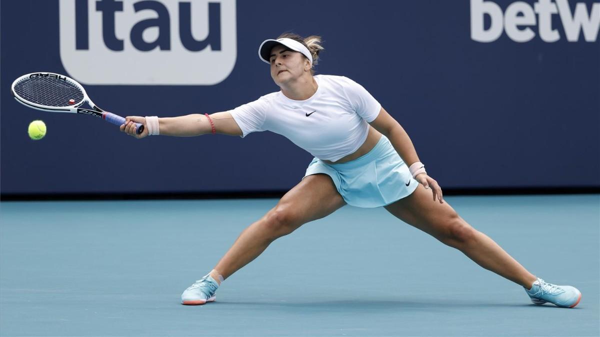 Bianca Andreescu, en un partido contra Ashleigh Barty