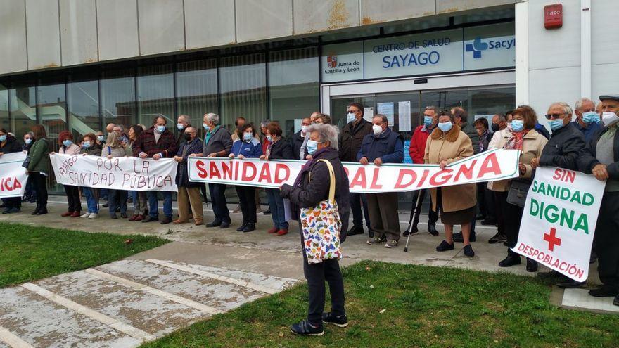 Una de las concentraciones por la sanidad celebradas en Bermillo