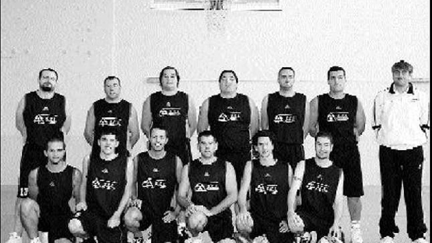 Formación del equipo senior del Baloncesto San Martín del Rey Aurelio.