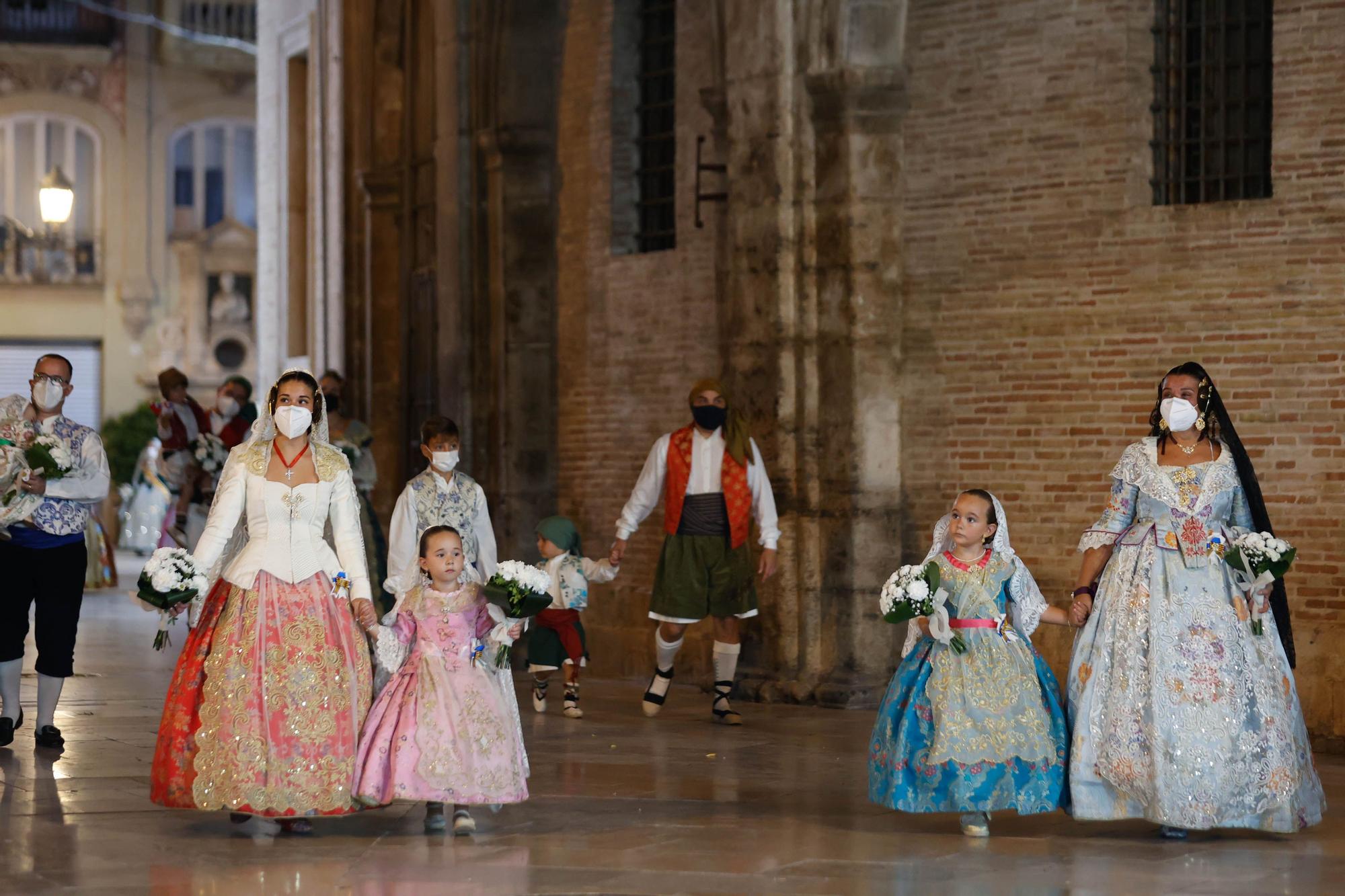 Búscate en el primer día de Ofrenda por las calles del Mar y Avellanas entre las 22:00 y 23:00 horas