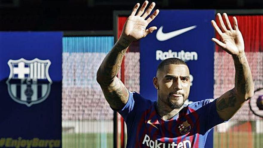 Kevin-Prince Boateng, ahir, en la seva presentació al Camp Nou.