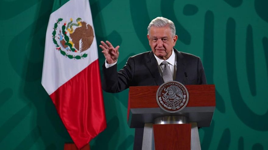 López Obrador critica a los dirigentes españoles &quot;titubentantes&quot; ante Vox, &quot;retoño del franquismo&quot;