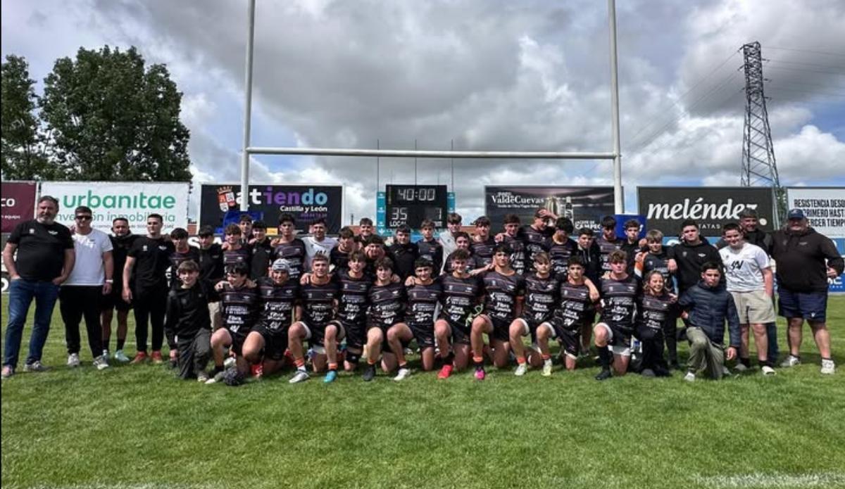 El equipo M16 de la Academia Les Abelles-Quality Brokers revalidó esta temporada el título de campeón de España de Clubes.