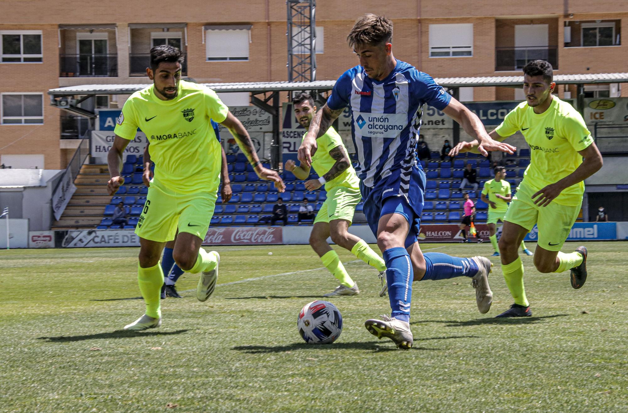 Goles y fiesta en la despedida del Alcoyano (2-3)