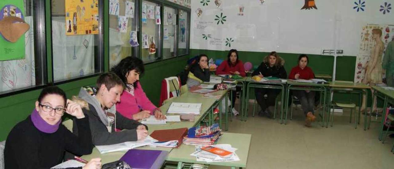 Alumnado durante una de las clases teóricas.