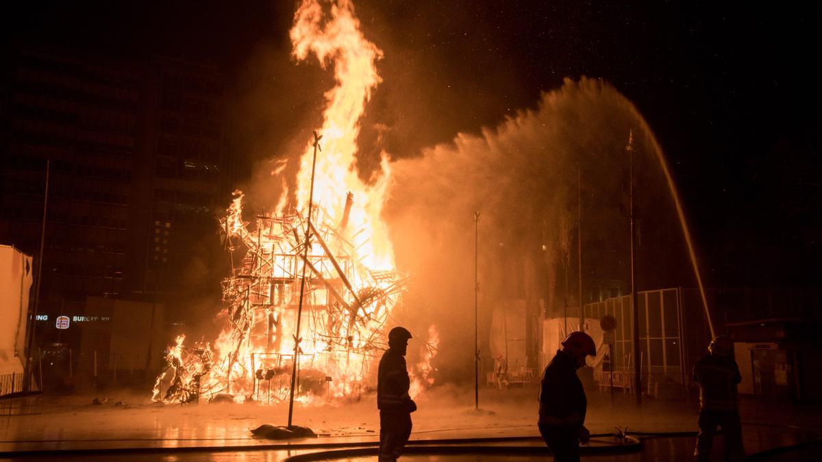 ¿Cuándo se quema la falla del Ayuntamiento de Valencia