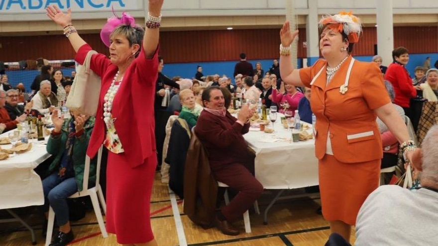 Sally Torres e Mary Rivadulla, na Festa do Maior da Estrada.