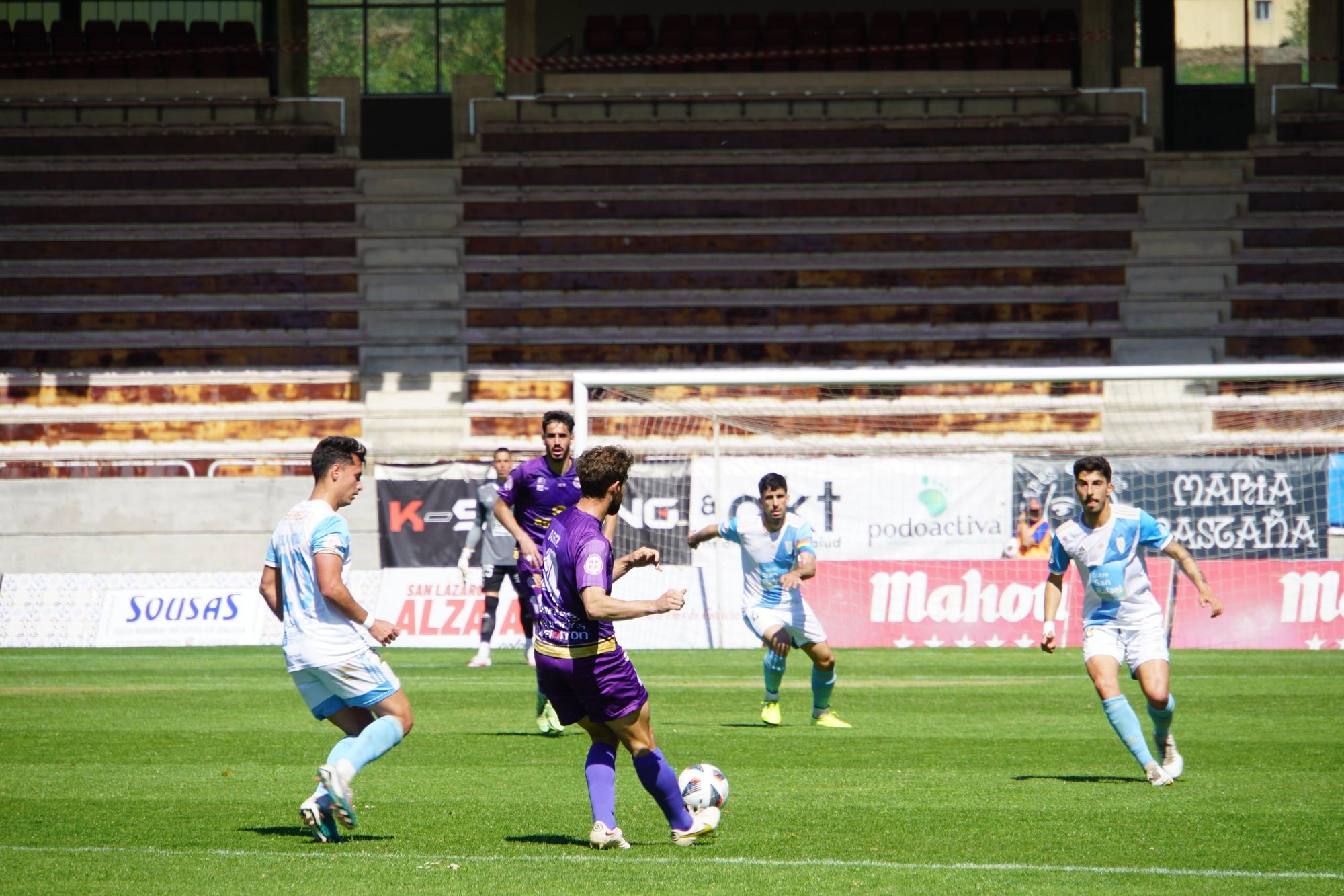 SD Compostela 3 - Palencia 0: las imágenes del partido