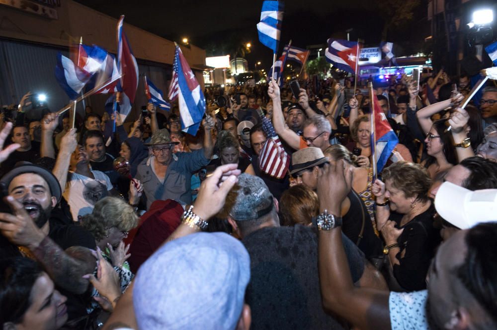 El exilio cubano celebra la muerte de Fidel Castro