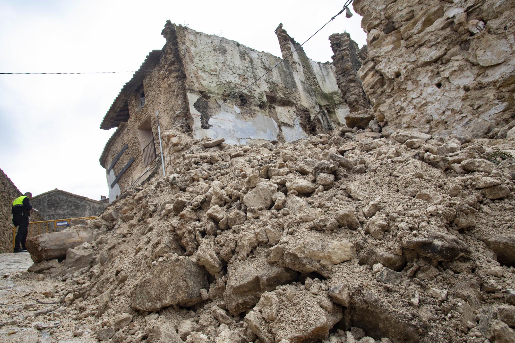 Se derrumba una casa del Barri Medieval de Bocairent