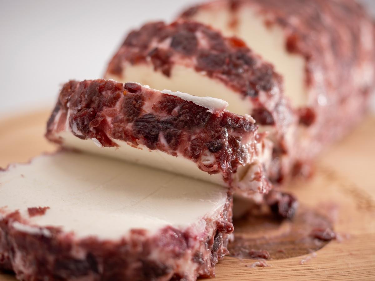 Queso de cabra con arándanos, de Lácteas Cobreros.