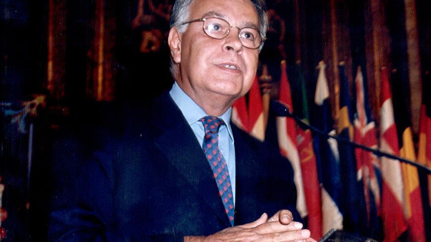 Felipe González Márquez, Premio Europeo &#039;Carlos V&#039; (2000)