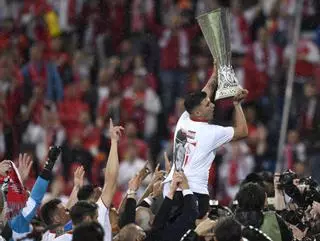 El Sevilla y el mundo del fútbol recuerdan con cariño a Reyes a los 5 años de su muerte