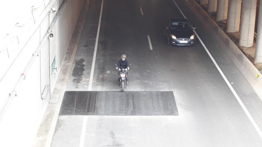 Reabierto al tráfico el carril del túnel de Can Sifre