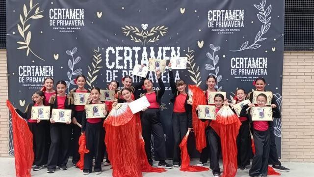 Dirigidas por su profesora Andrea Lacasta, deslumbraron al público con su coreografía.
