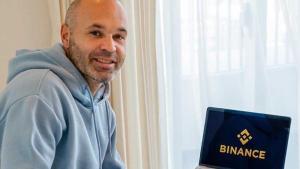 Iniesta, anunciando criptomonedas.