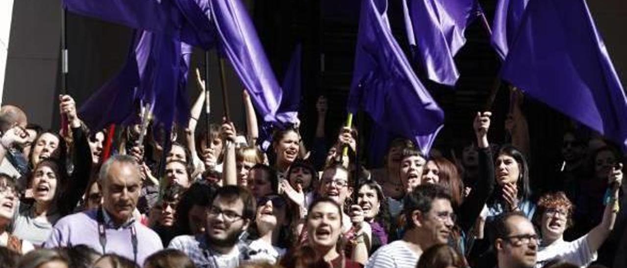 Concentración durante el pasado 8M ante el Rectorado de la Universitat de València.