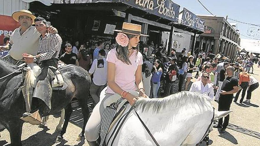 El cambio en el sistema de adjudicación de las casetas de la feria de Cáceres se aplaza