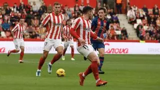 La madera y un ordenado Huesca condenan al Sporting a su cuarto empate consecutivo (0-0)