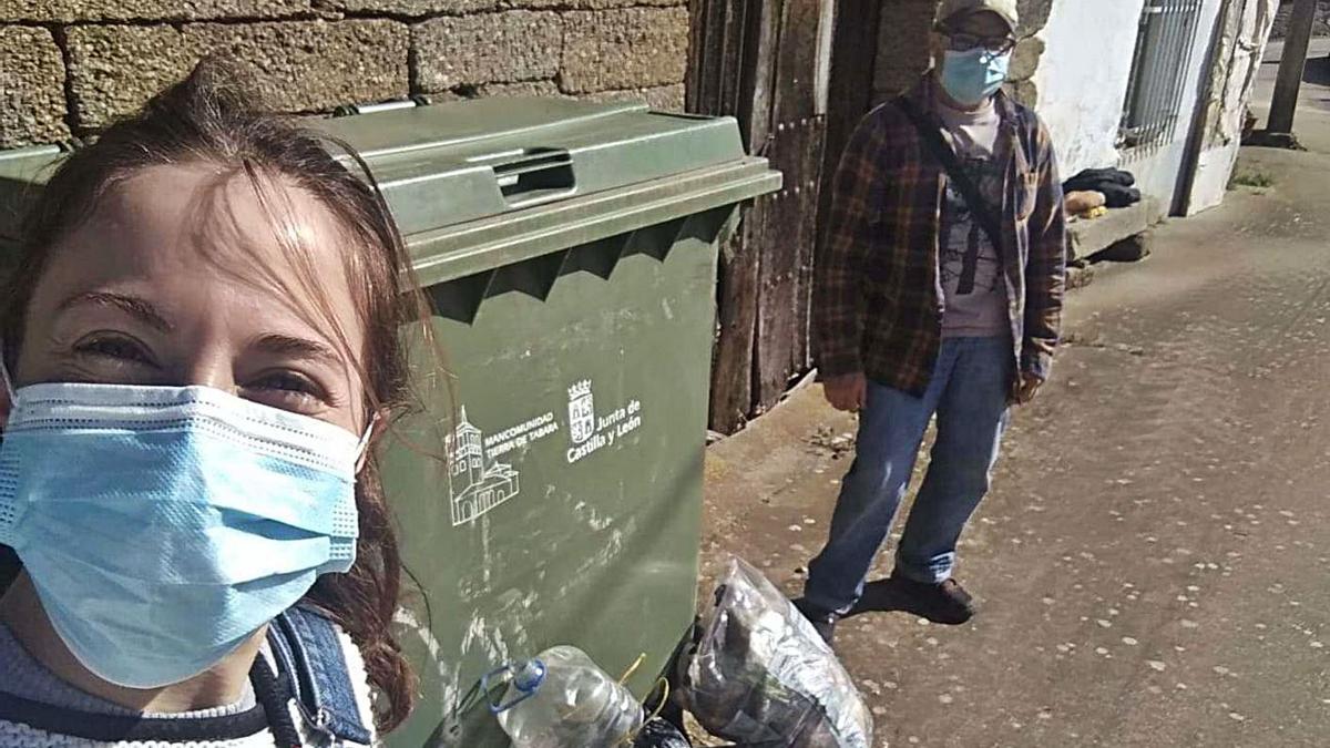 Basura recogida por una de las familias que participó en Villanueva de Valrojo. | Sara Rodríguez