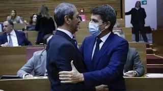 PP y Vox aprueban sus primeros presupuestos en las Corts Valencianes