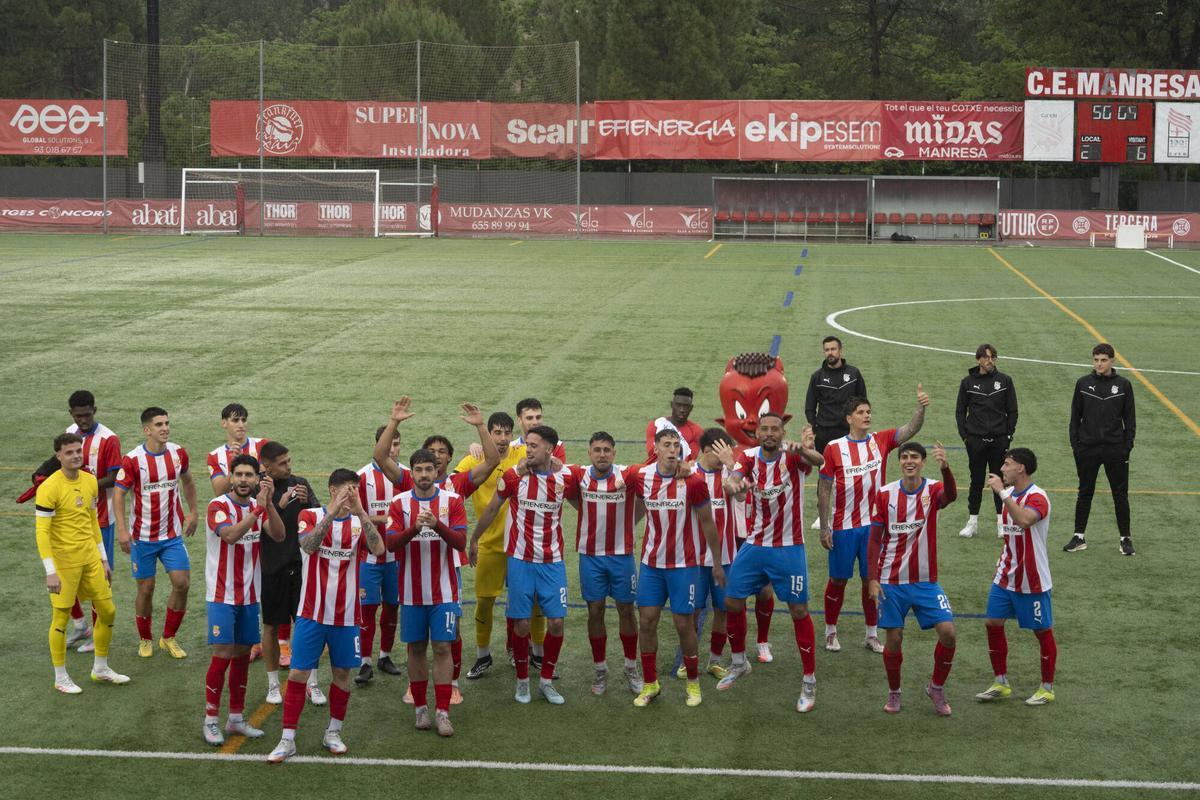 Així ha celebrat el CE Manres el títol de Lliga