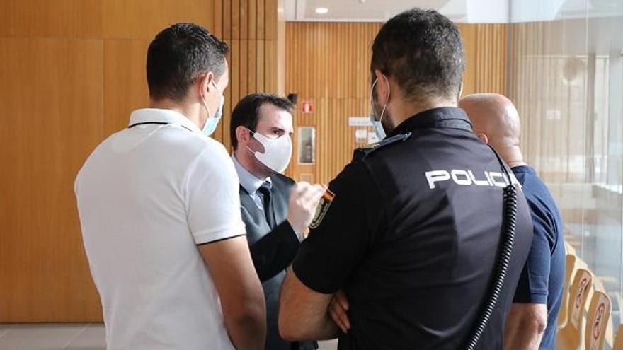 A prisión por quebrantar una orden de alejamiento por acosar a un abogado de Zaragoza