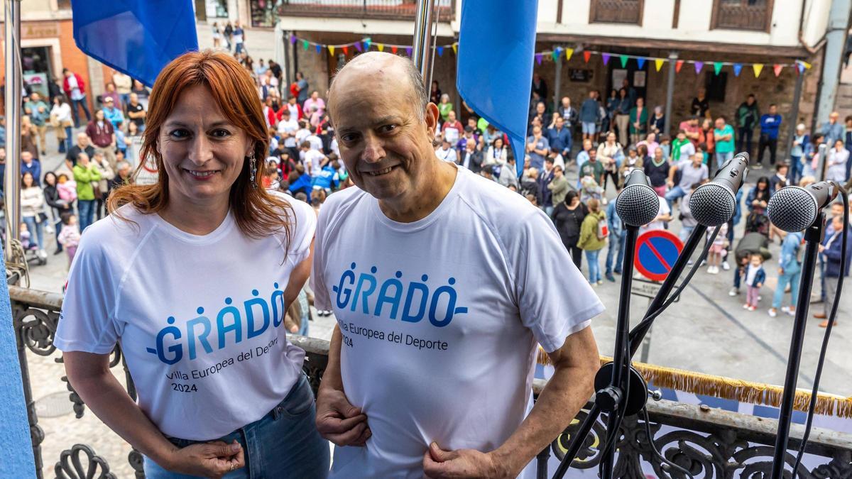 Grado arranca Santiago y Santa Ana con un emotivo pregón de los deportistas locales