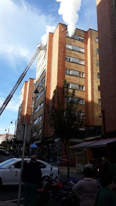 Espectacular incendio en Avilés