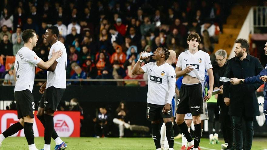 El 1x1 de los jugadores del Valencia CF ante el Alavés