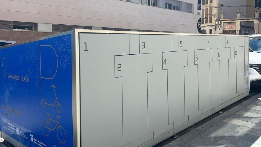 Estos son los aparcamientos seguros e inteligentes para bicis y patinetes que pone en marcha Alcoy